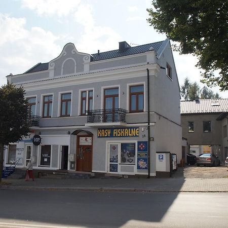 Apartamenty Ostrowiec - Pokoje Goscinne Centrum Ostrowiec Świętokrzyski Eksteriør bilde
